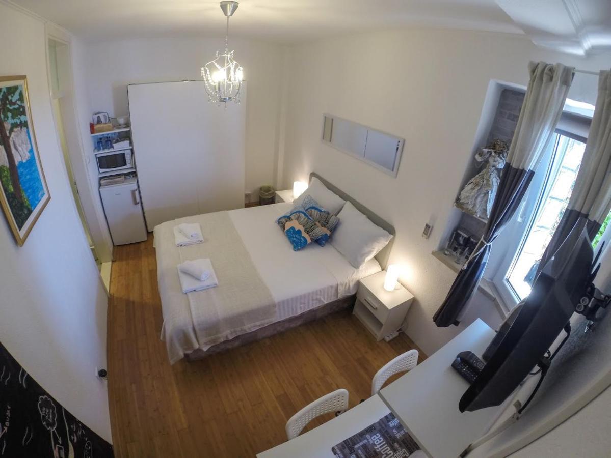 Apartment And Room Sveti Jakov 杜布罗夫尼克 外观 照片